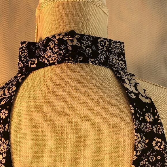 Altar’d State Black and White Sleeveless Choker Collar Dress Open Back M - Picture 8 of 11